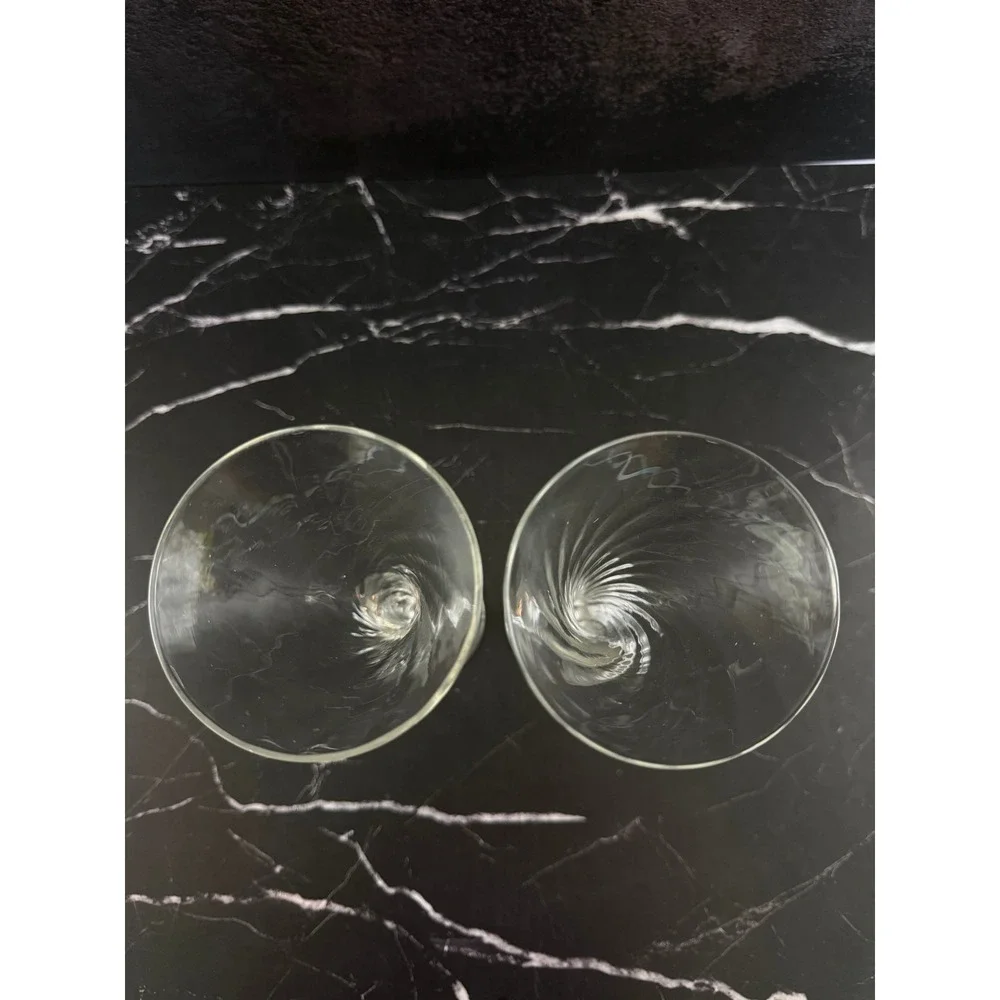 PAIR (2) Trumpet Hollow Stem Diamond Swirl 10 1/8in Champagne Glasses
